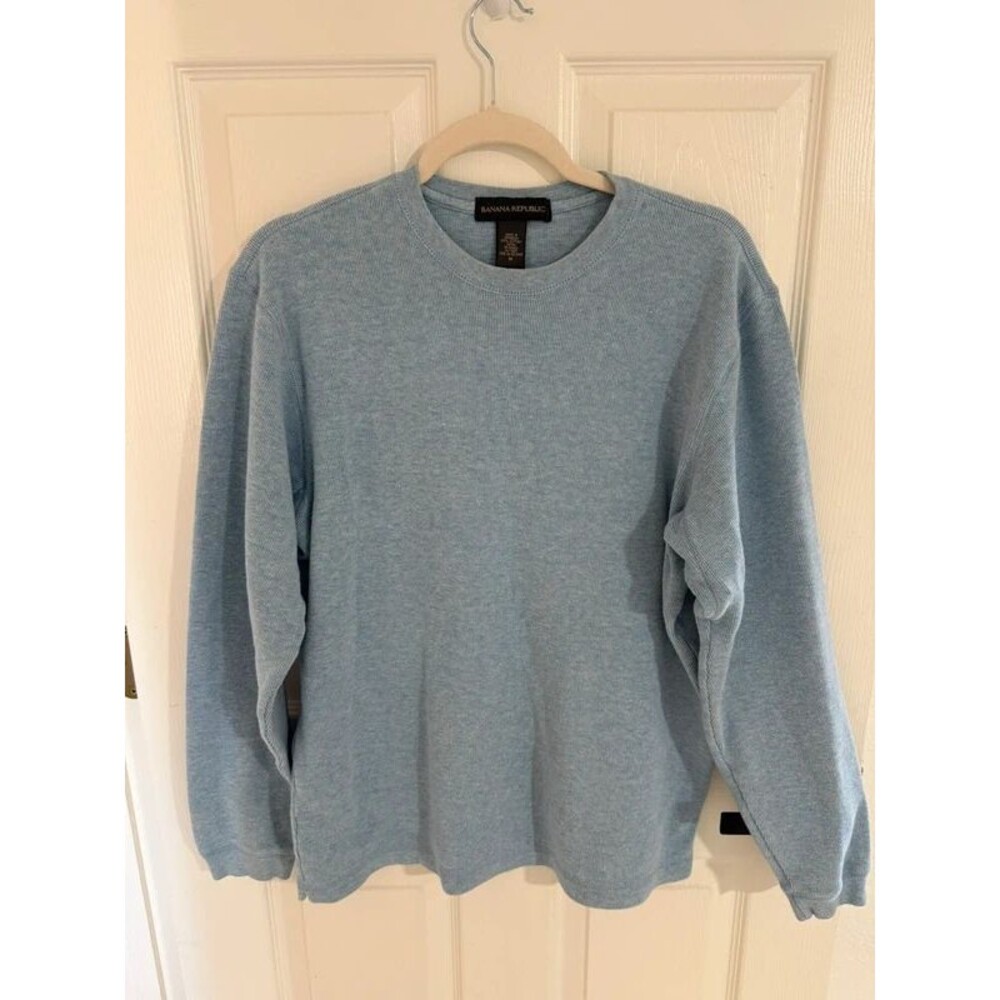 Banana Republic crew top
